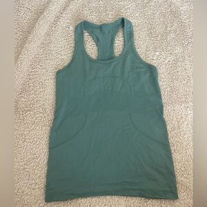 Lululemon shirt